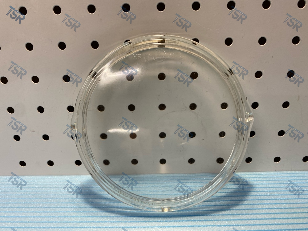 Стекло фары дальнего света внутреннее левое