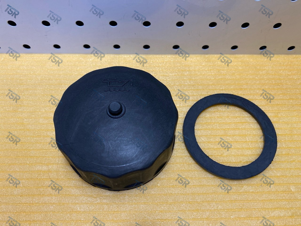 Крышка горловины маслозаливной