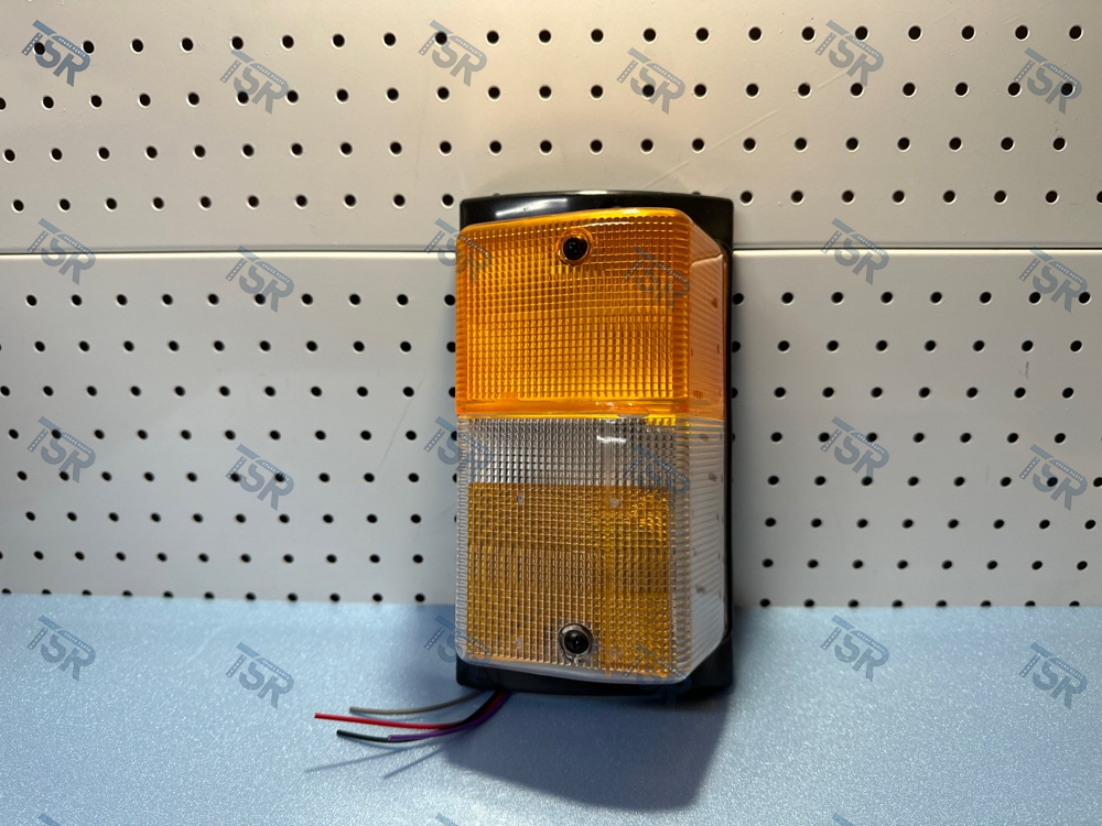 Фонарь указателя поворота правый