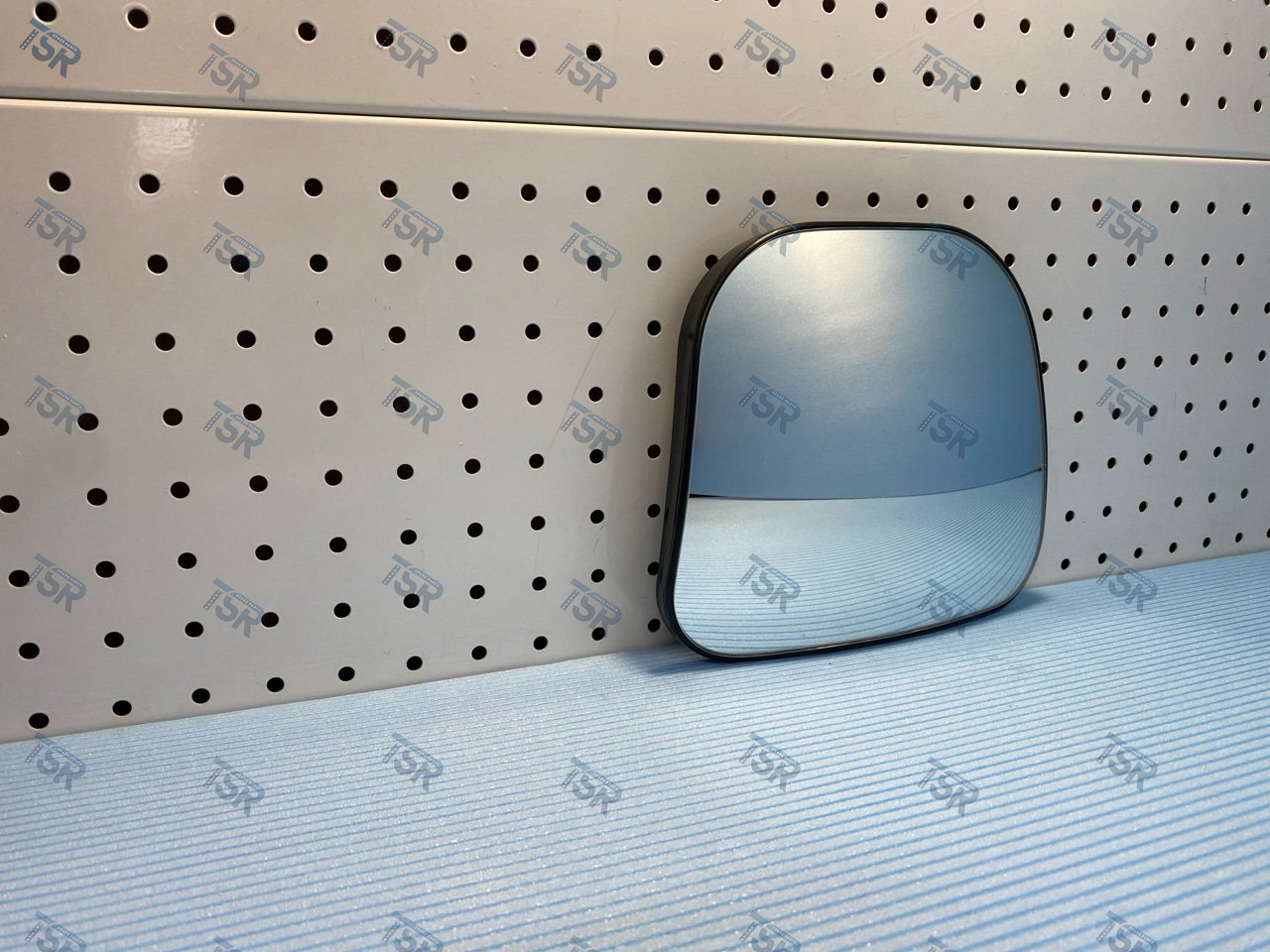 Стекло зеркала с подогревом