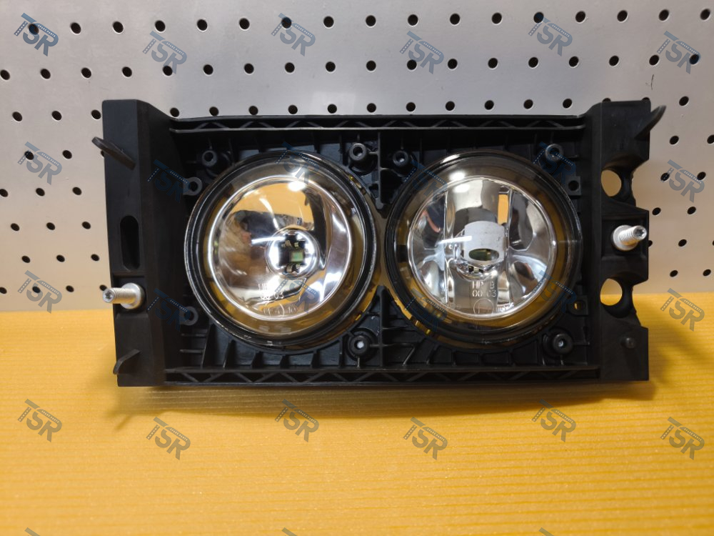 Противотуманная фара левая