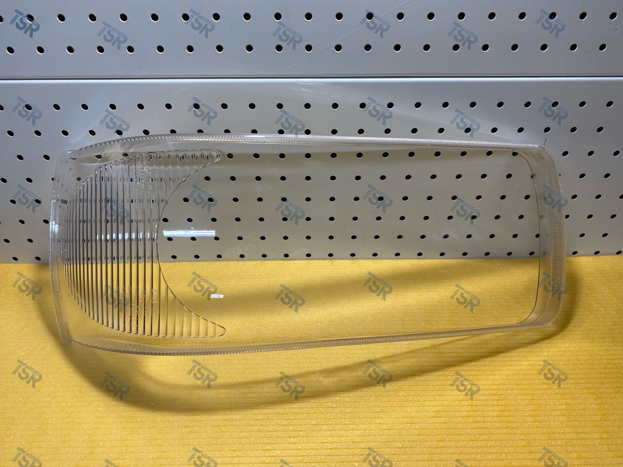 Стекло фары