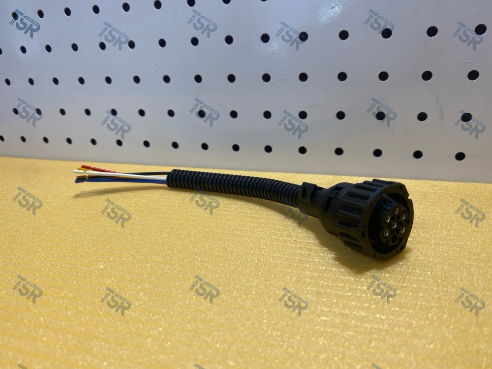 Разъем для фонарей с проводами АМР 20см. 6 контактов ответная часть