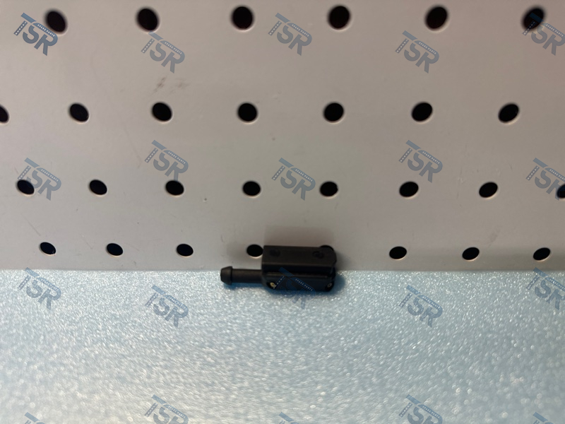 Форсунка омывателя лобового стекла