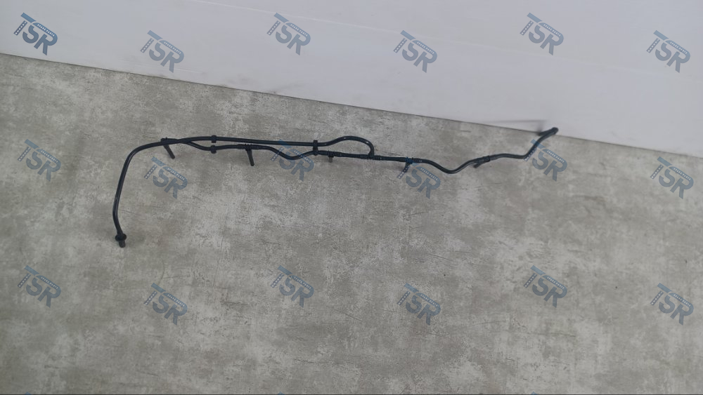 Трубка топливная