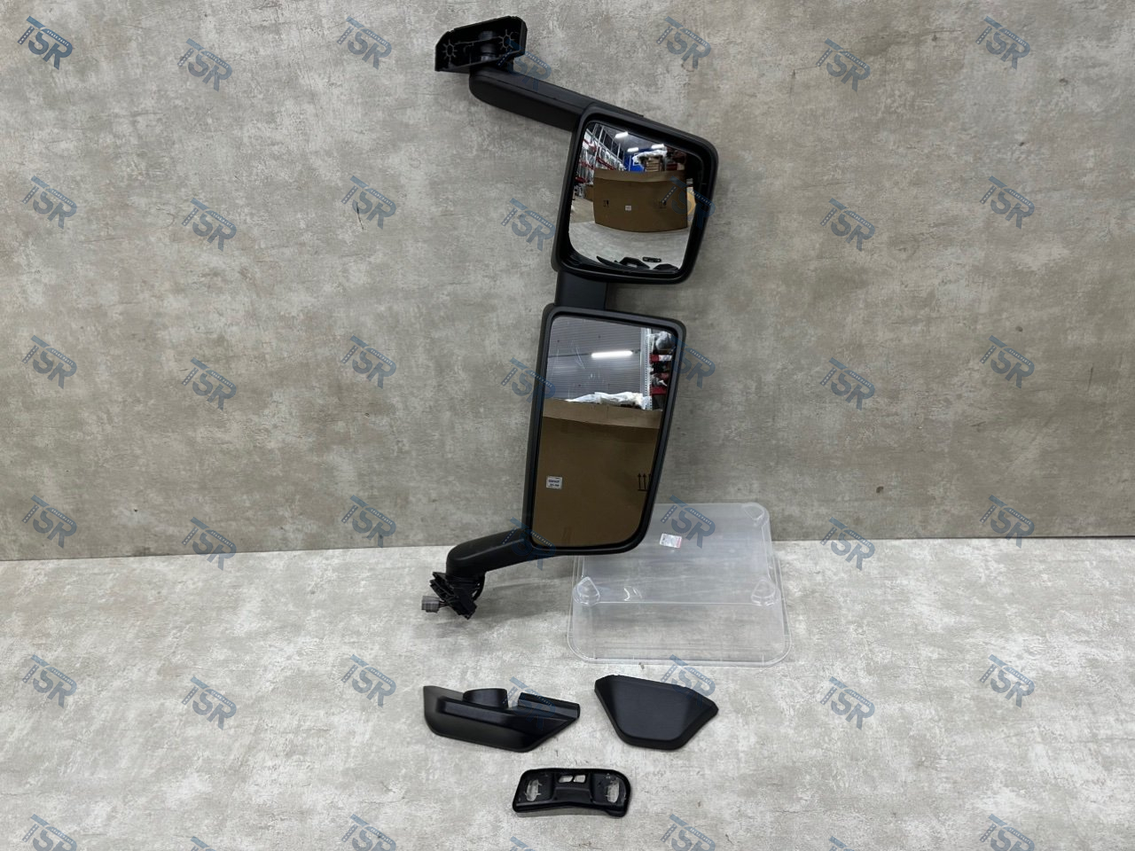 Зеркало заднего вида