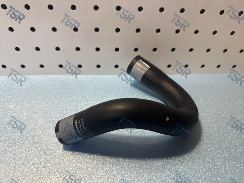 Патрубок водного отопителя