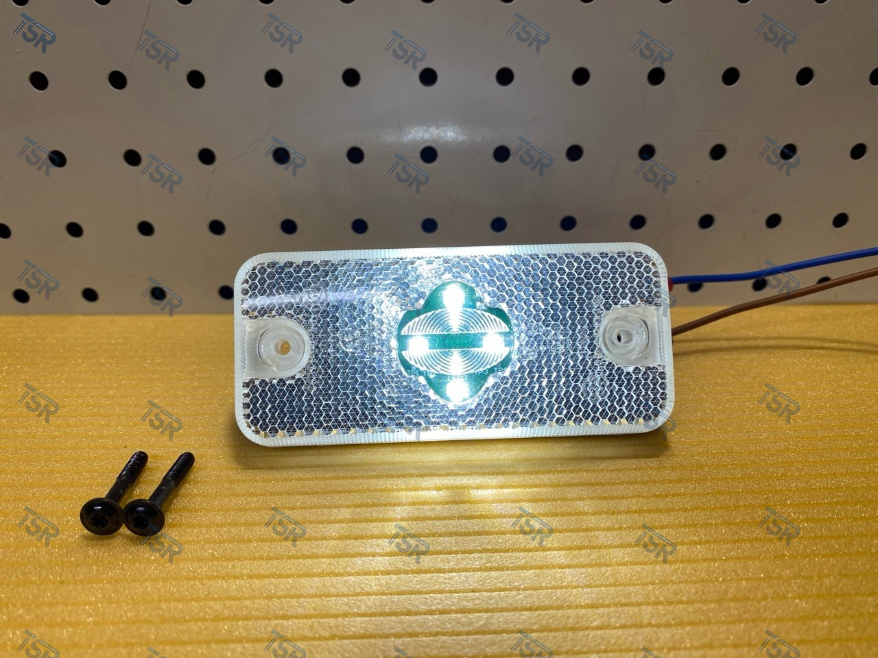 Фонарь габаритный