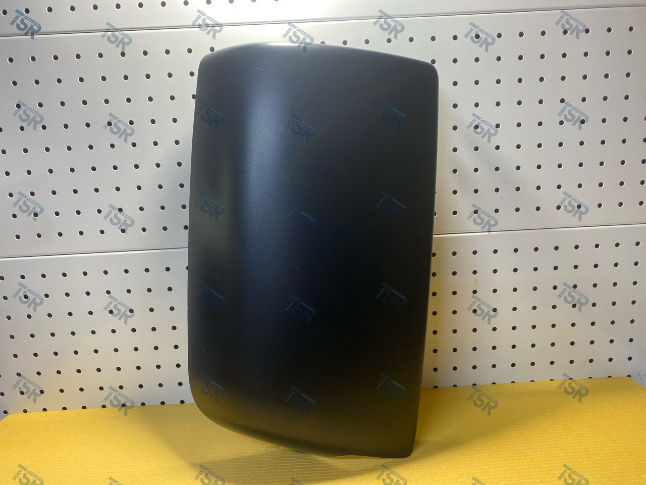 Крышка зеркала правого