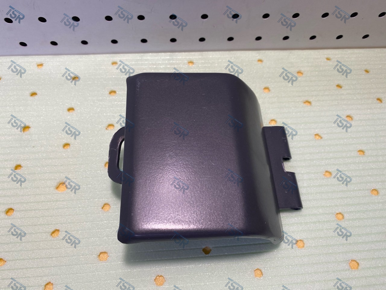 Замок кронштейна крыла