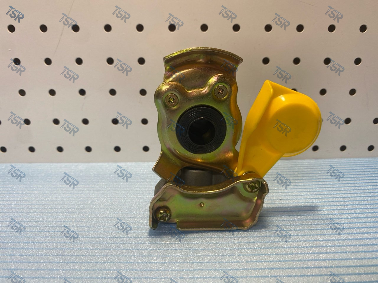 Соединительная головка жёлт прицеп-тягач M16x15