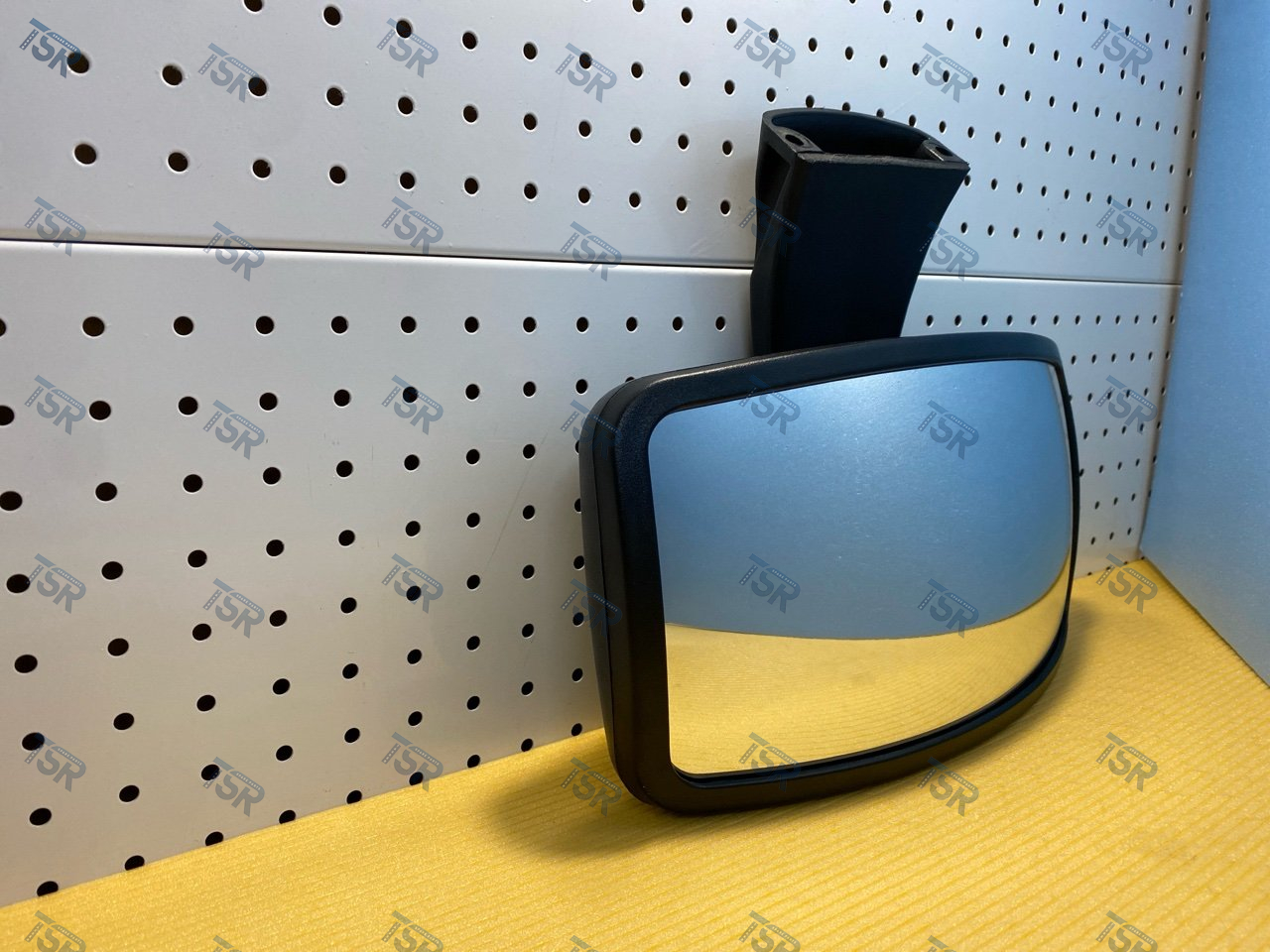 Зеркало бордюрное