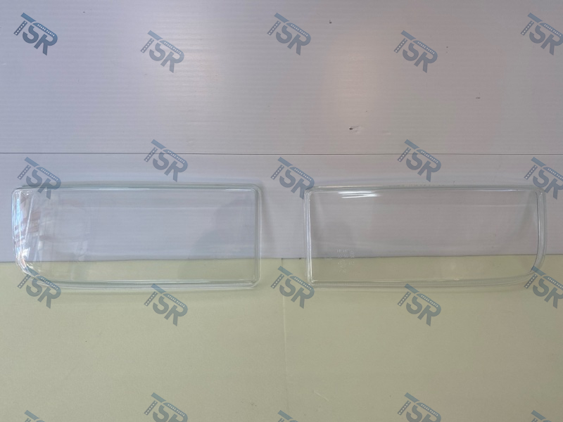 Комплект стекол фар гладкие (правое, левое)