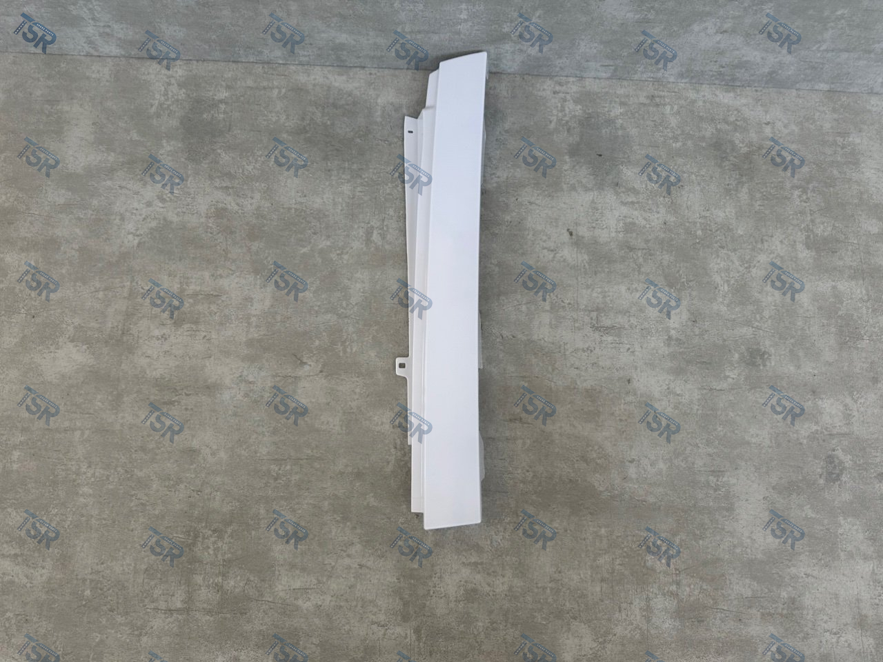 Накладка двери левая