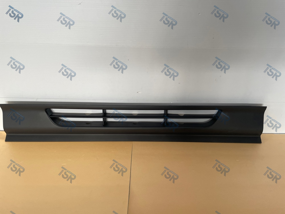 Спойлер низкий средняя часть