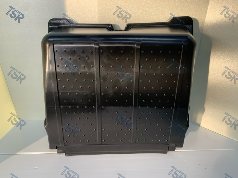 Крышка аккумуляторного ящика