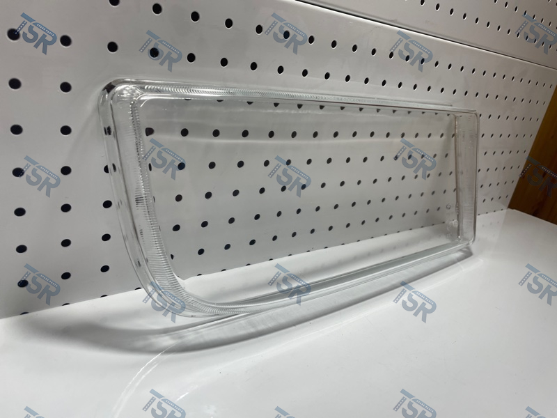 Стекло фары правое