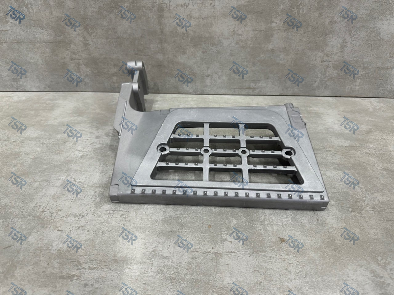 Ступень подножки левая