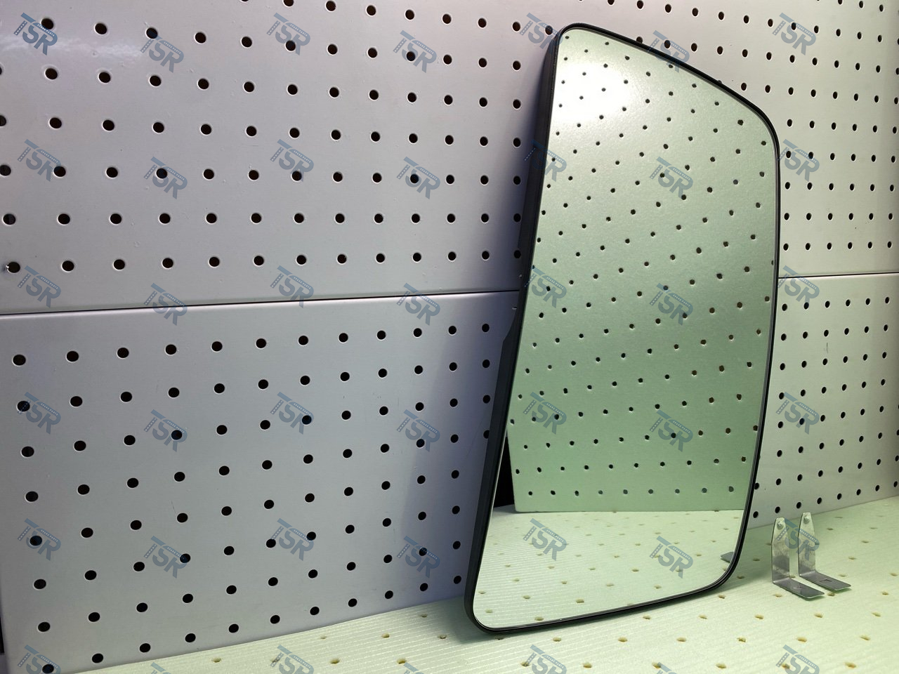 Стекло зеркала с подогревом