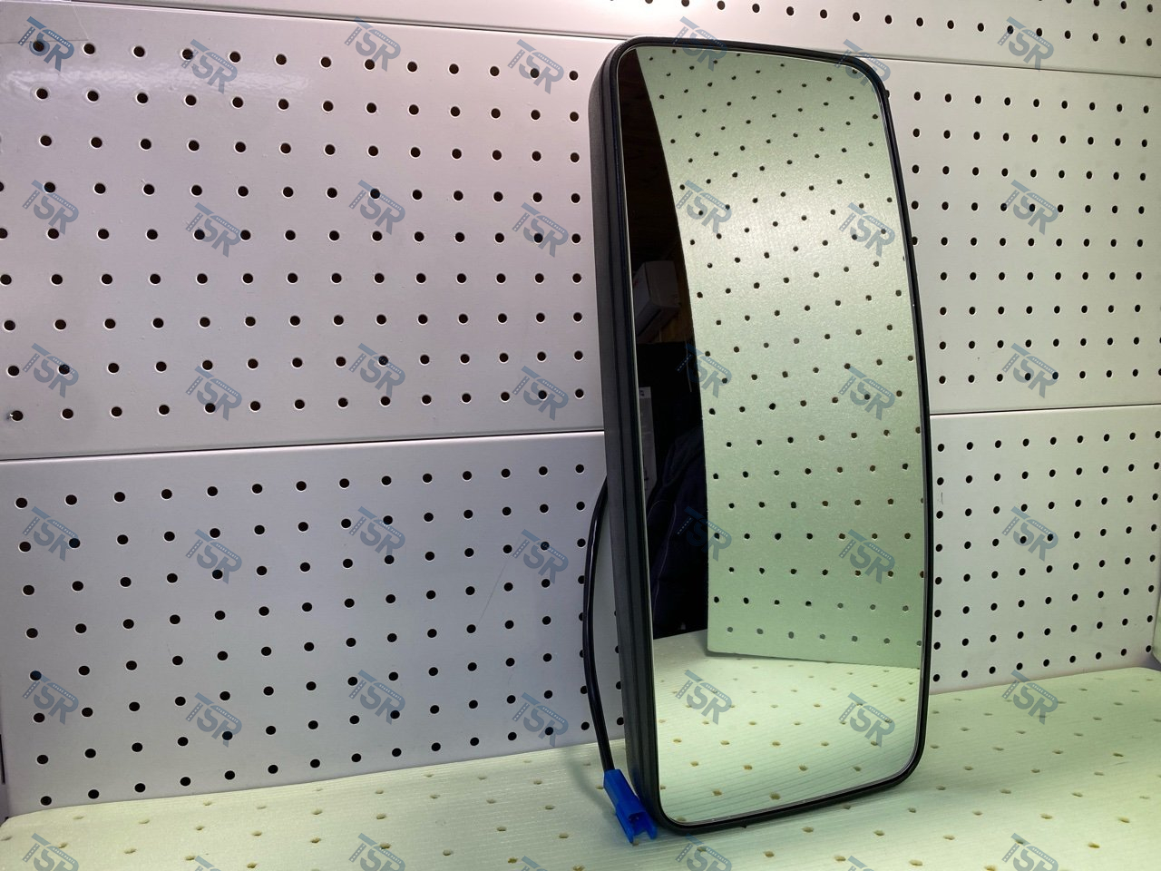 Зеркало заднего вида