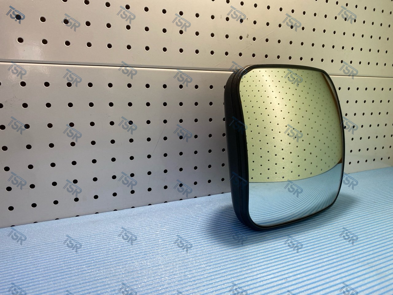 Зеркало дополнительное