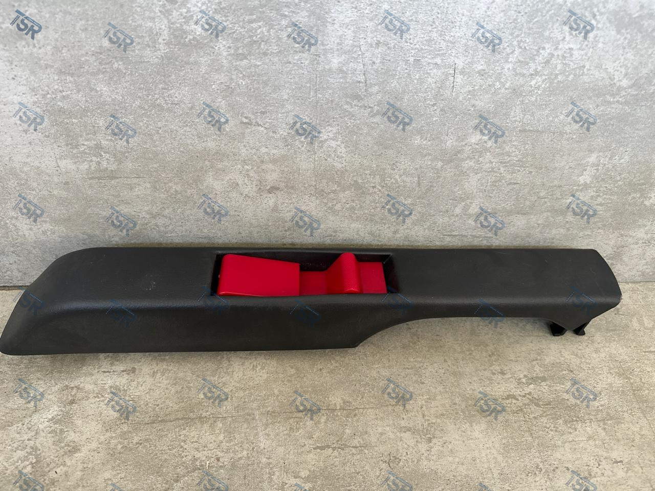 Ручка двери внутренняя левая