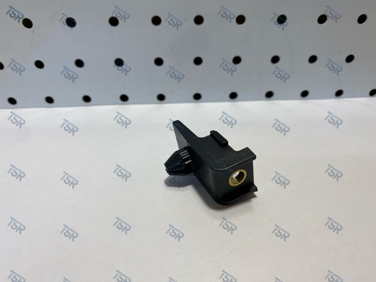 Клипса крепление фары