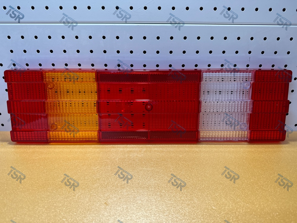 Стекло заднего фонаря левое