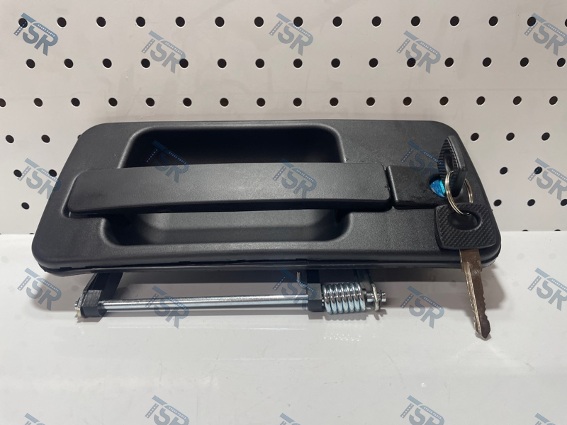 Ручка двери левая