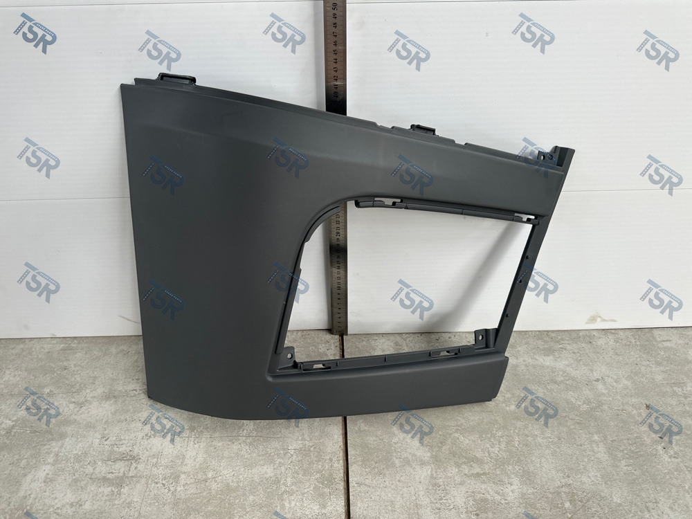 Угол бампера правый