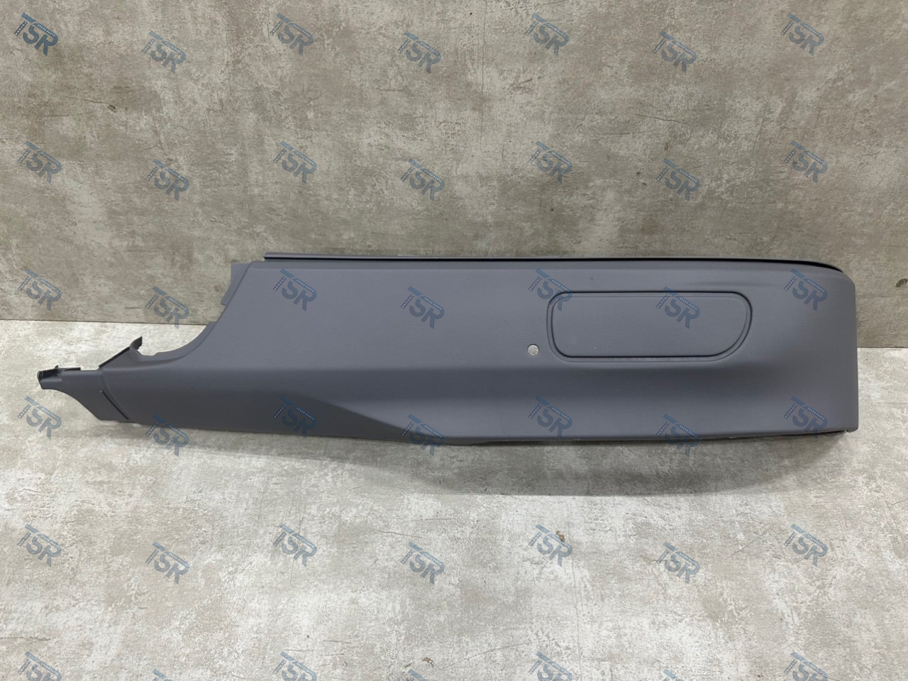 Спойлер левая часть без отверстия под пт фару