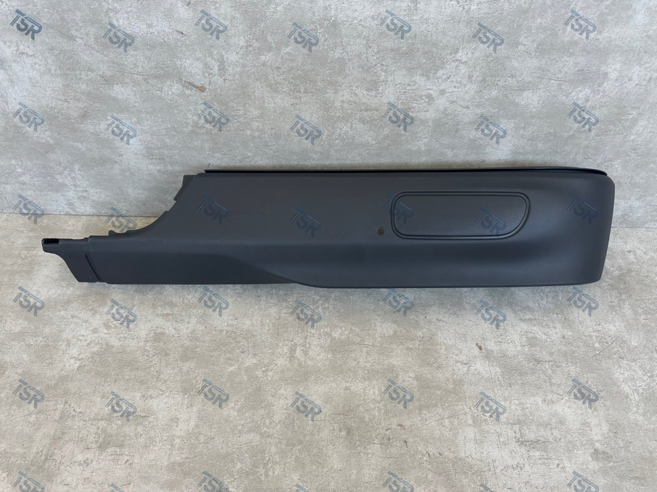 Спойлер бампера левый