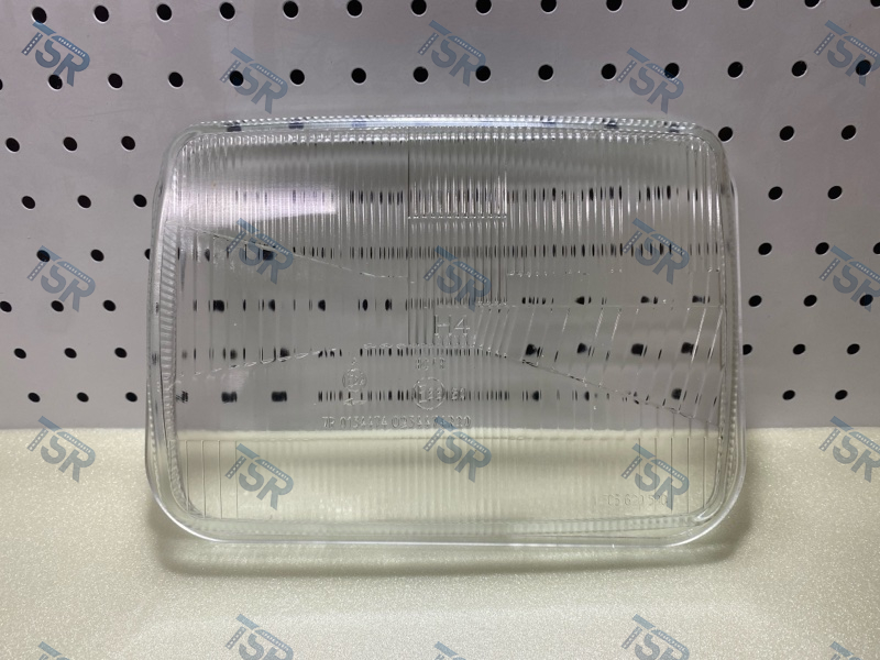 Стекло противотуманной фары правое