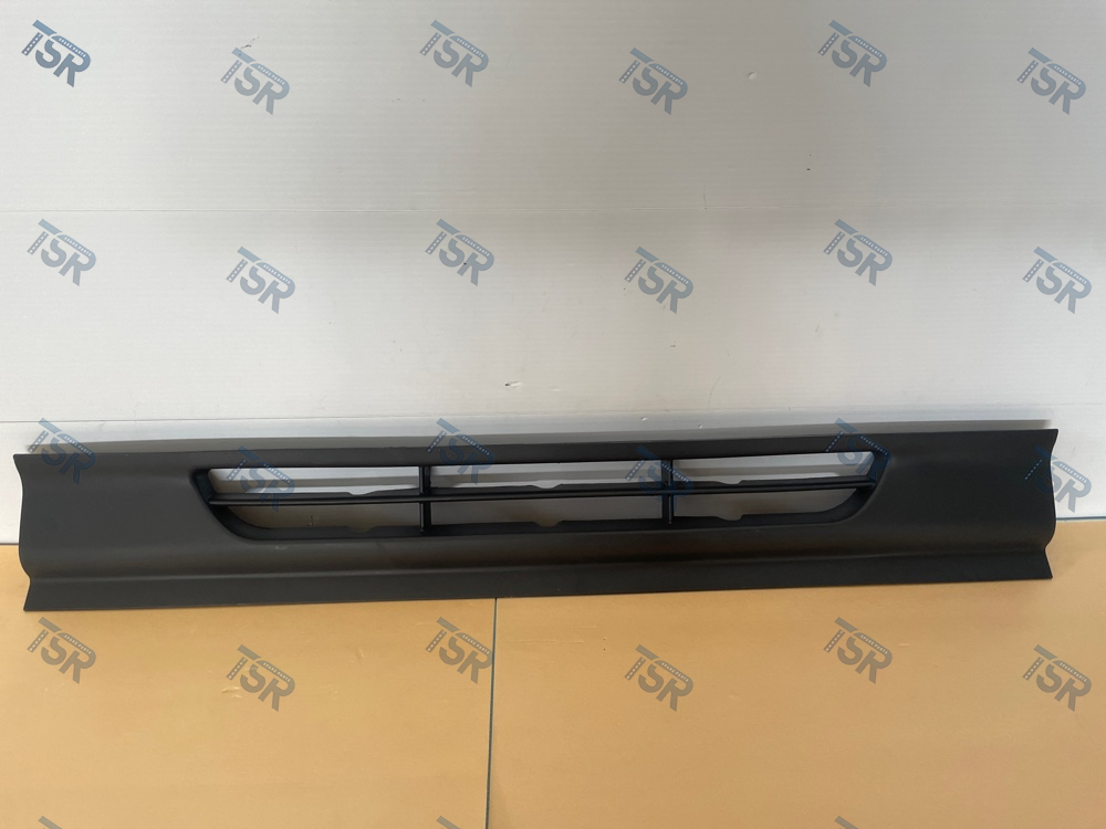 Спойлер низкий средняя часть