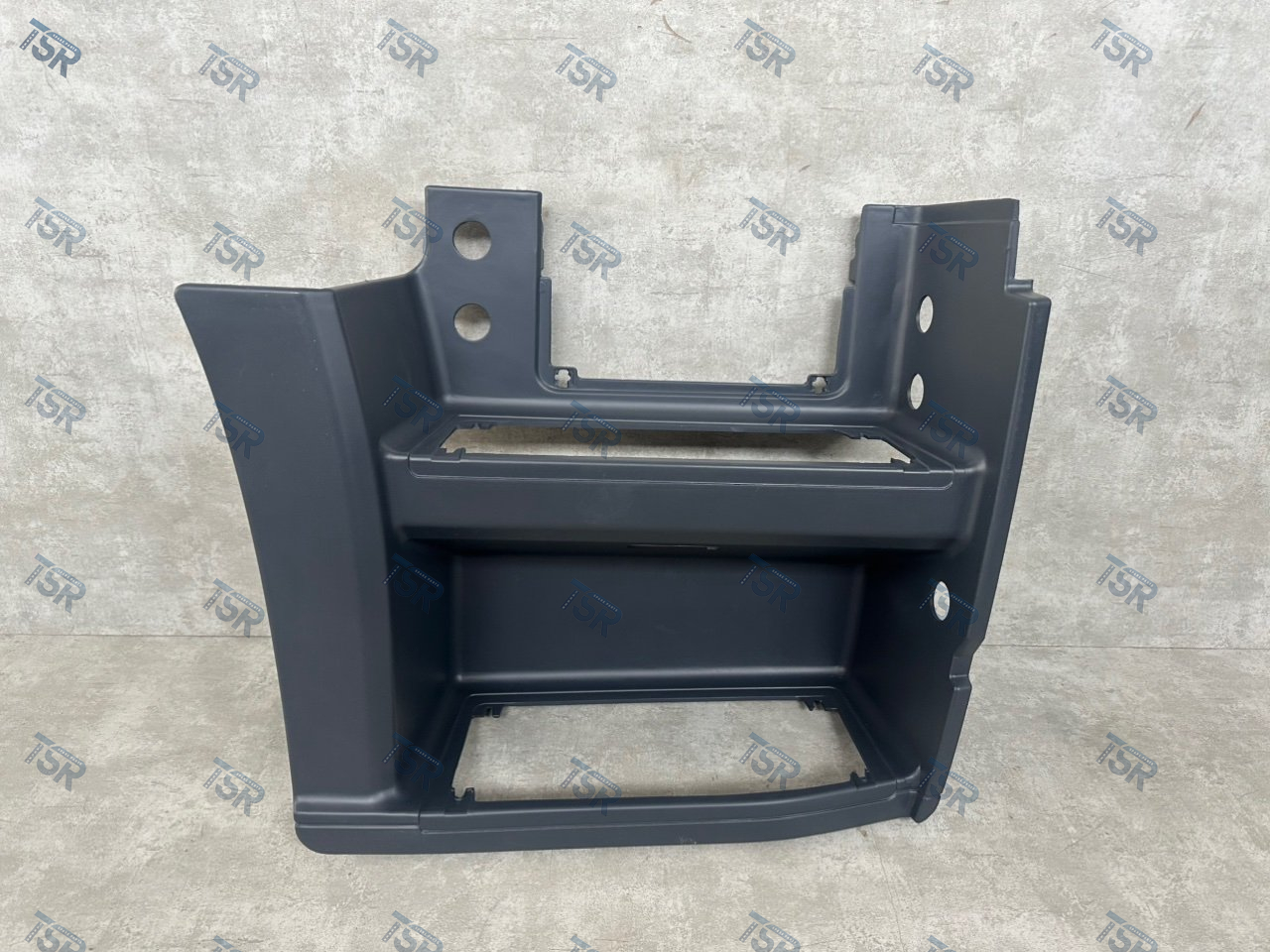 Подножка нижняя правая