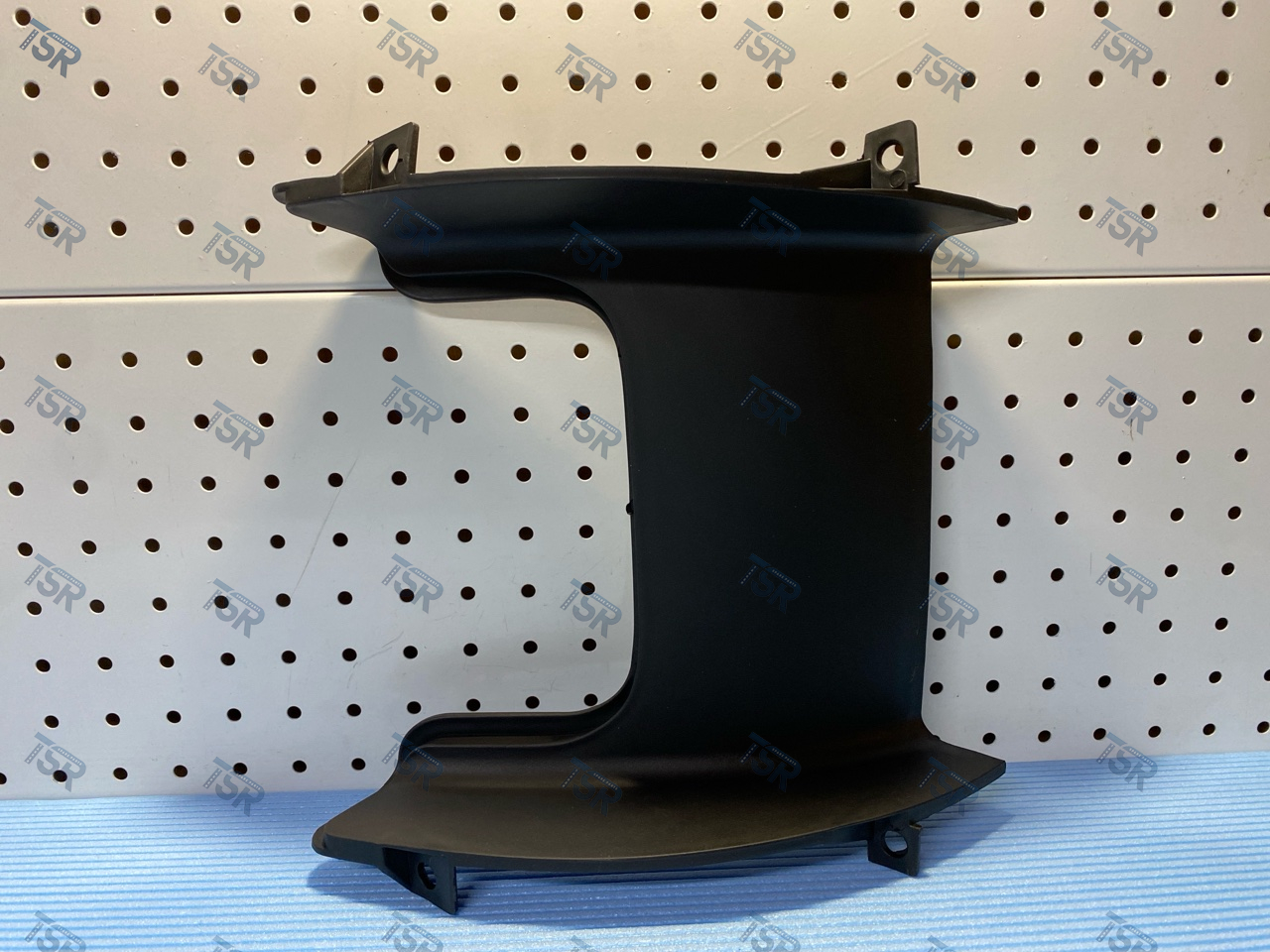 Дефлектор бампера левый