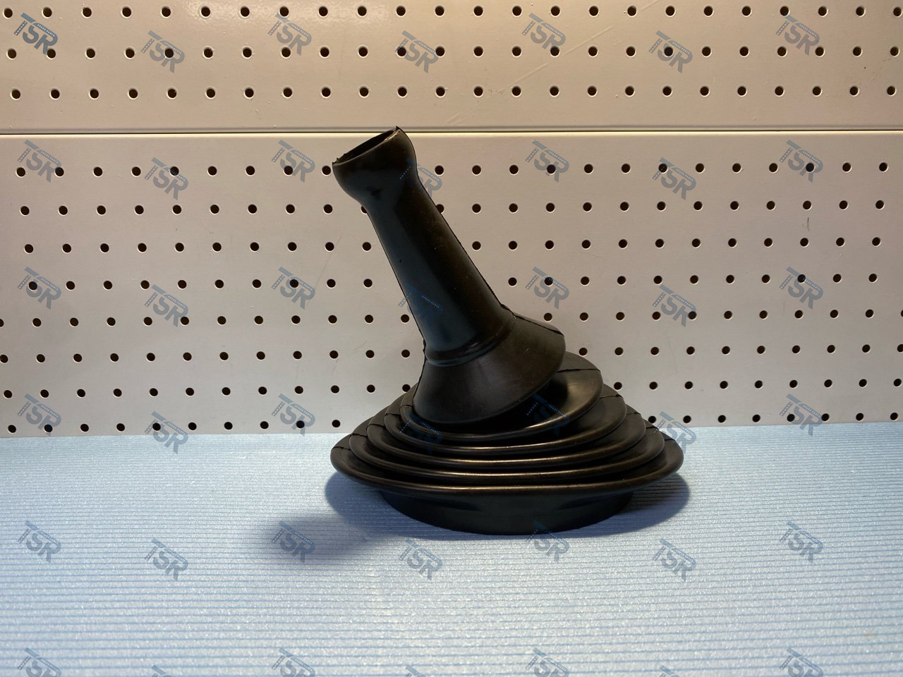 Пыльник кулисы КПП