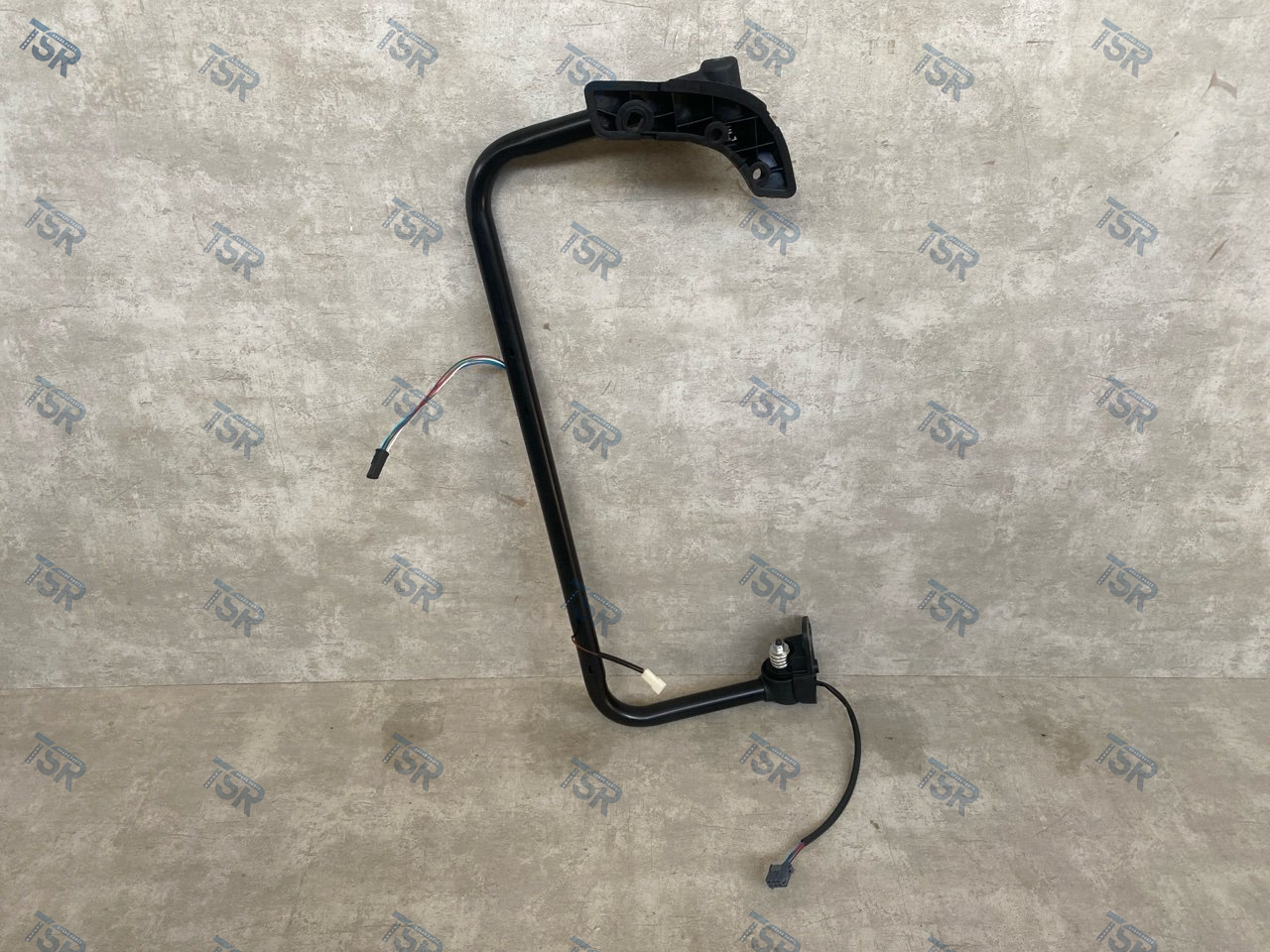 Kронштейн зеркала заднего вида