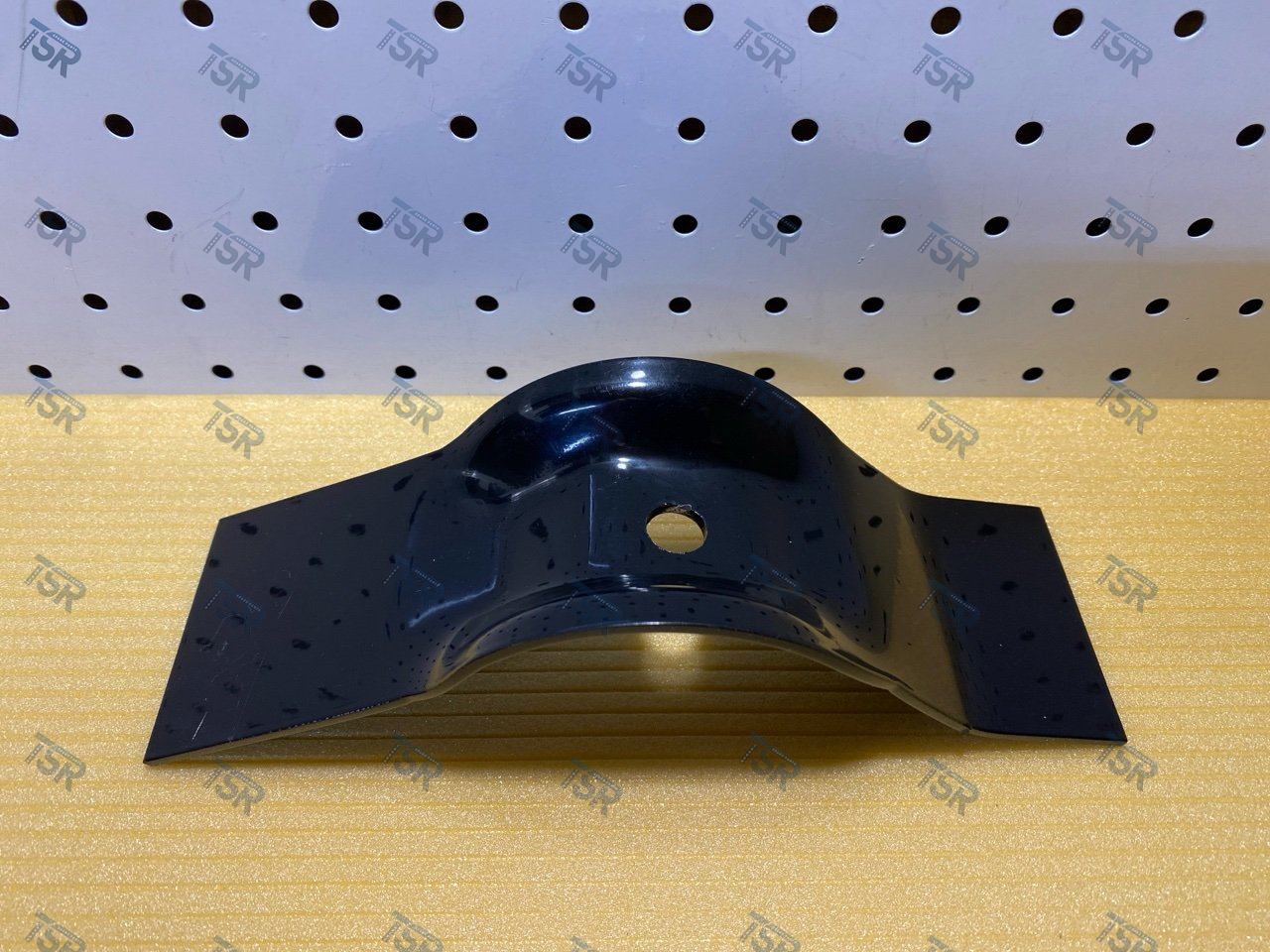 Кронштейн крепления крыла