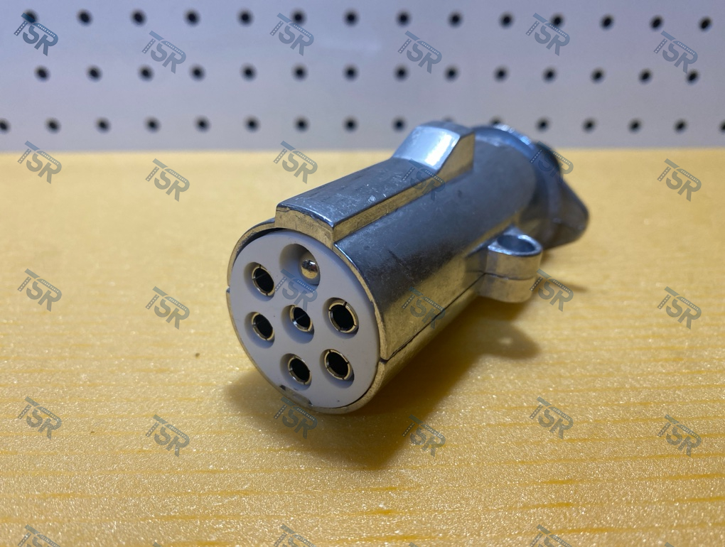 Вилка штекер 7 полюсов, тип S, ISO 3731, металлический корпус, винтовой зажим