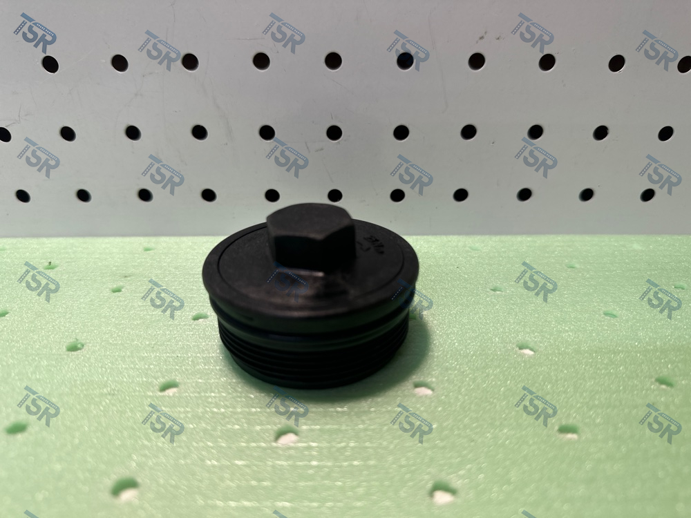 Крышка топливного фильтра