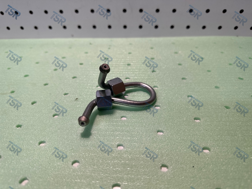 Трубка топливная