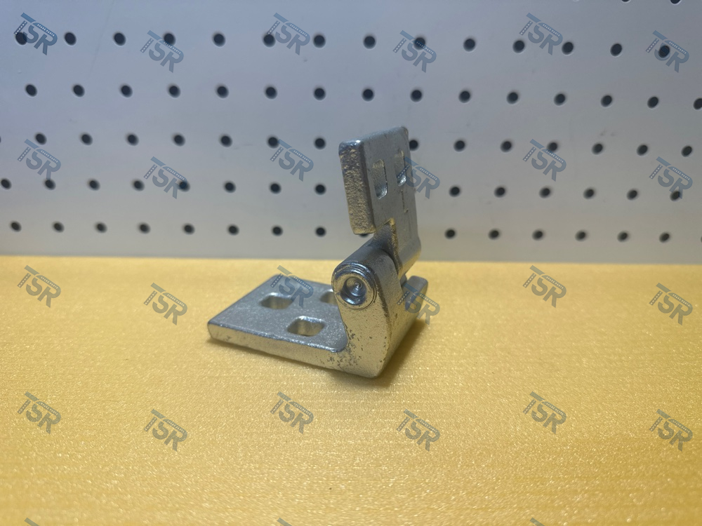 Петля двери левая