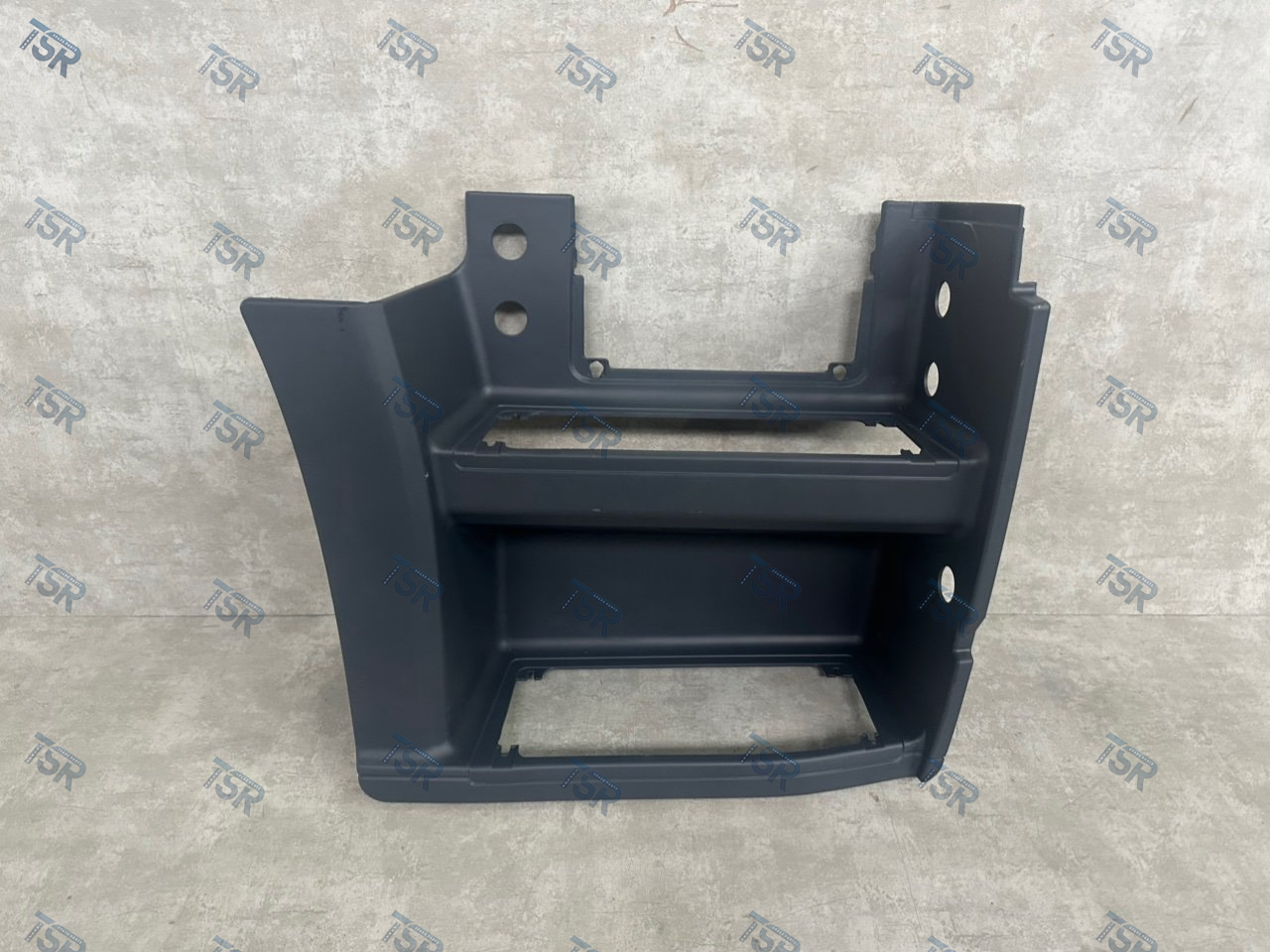 Подножка нижняя правая