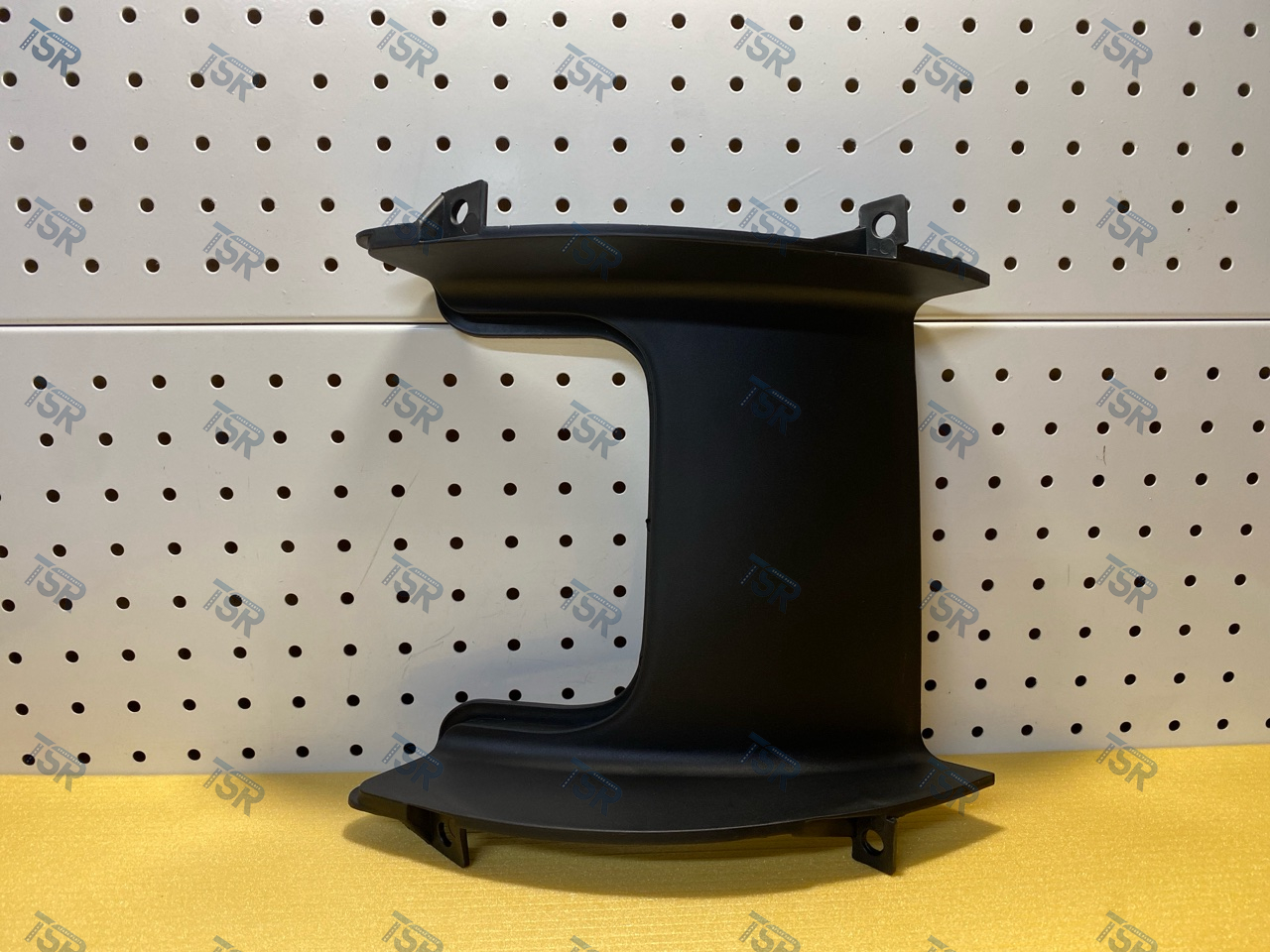 Дефлектор в бампер