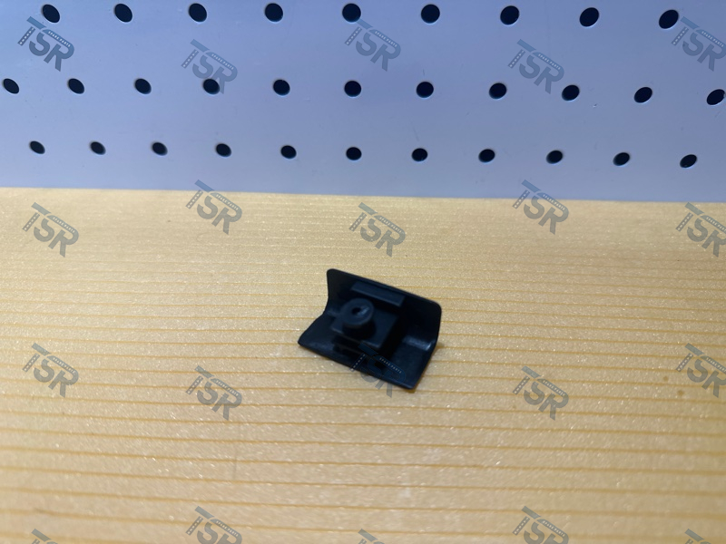 Фиксатор уплотнителя стекла двери комплект