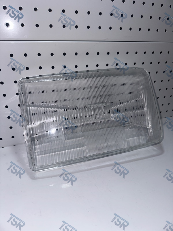 Стекло фары правое