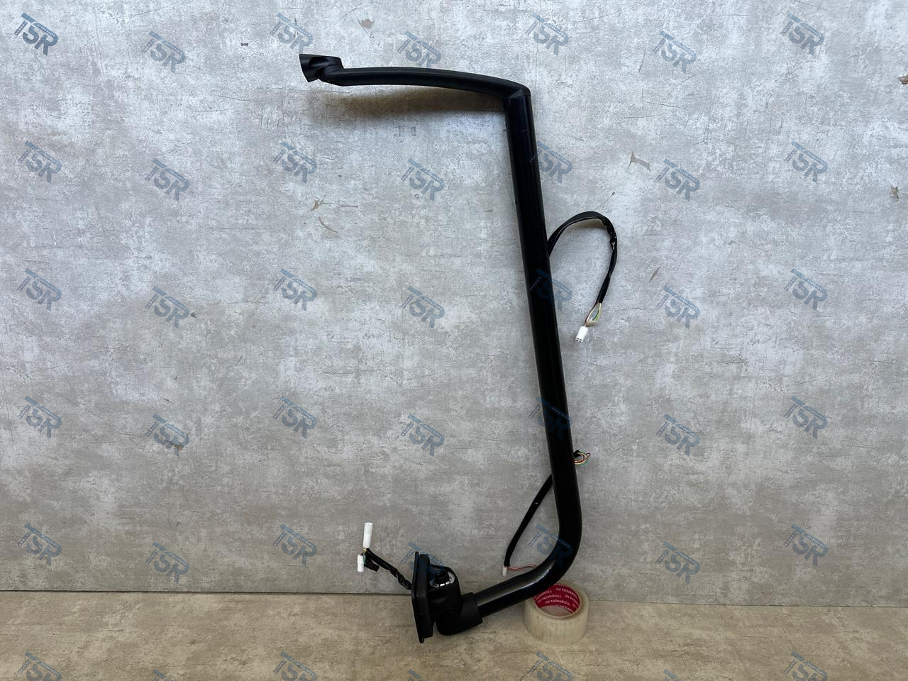 Кронштейн зеркала правый