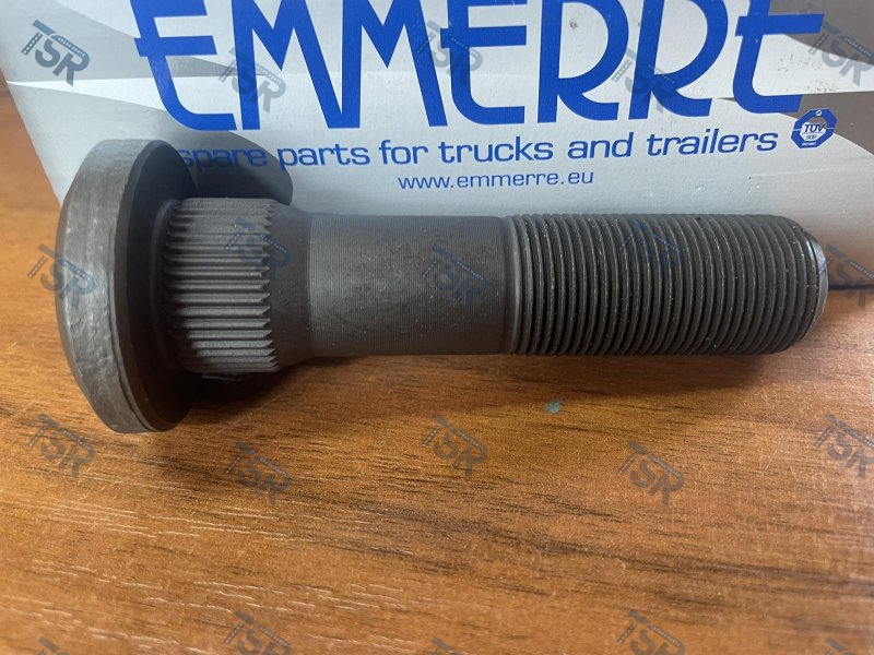 Болт колесный