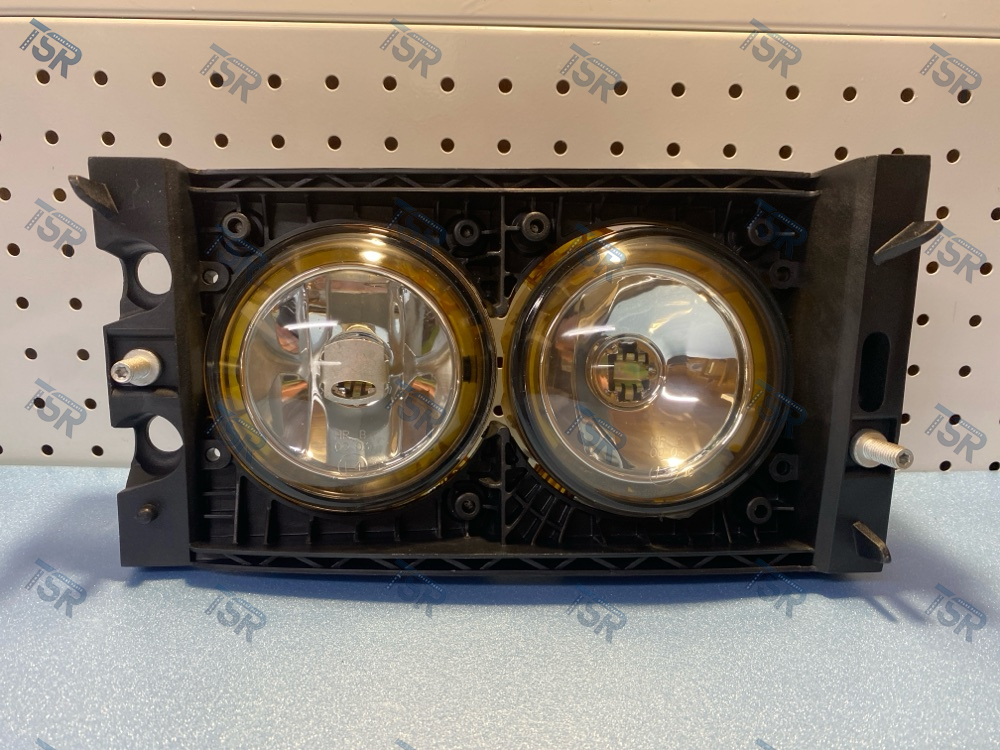 Фара противотуманная правая